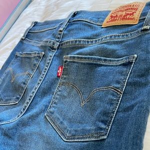Levi 311 shaping skinny jeans